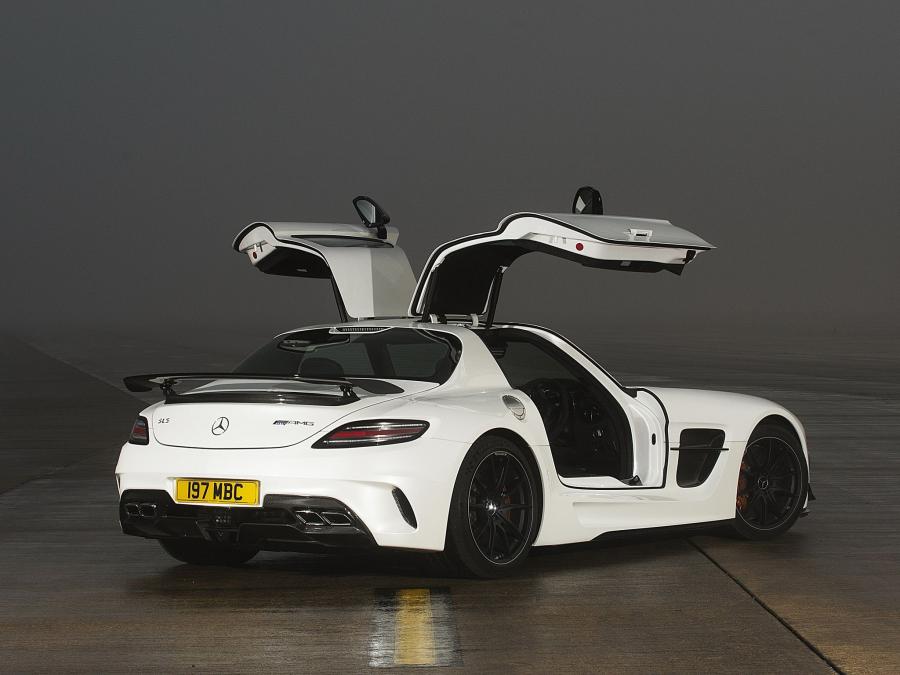  Mercedes-Benz SLS AMG Black Series 2013 года  (UK) (фото 11 из 16)